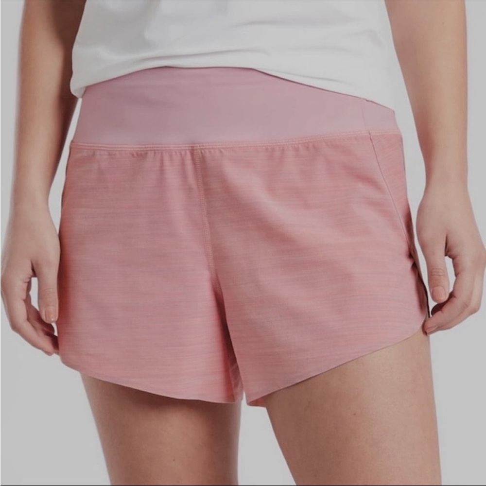 Athleta Run with it textured 3.5” short